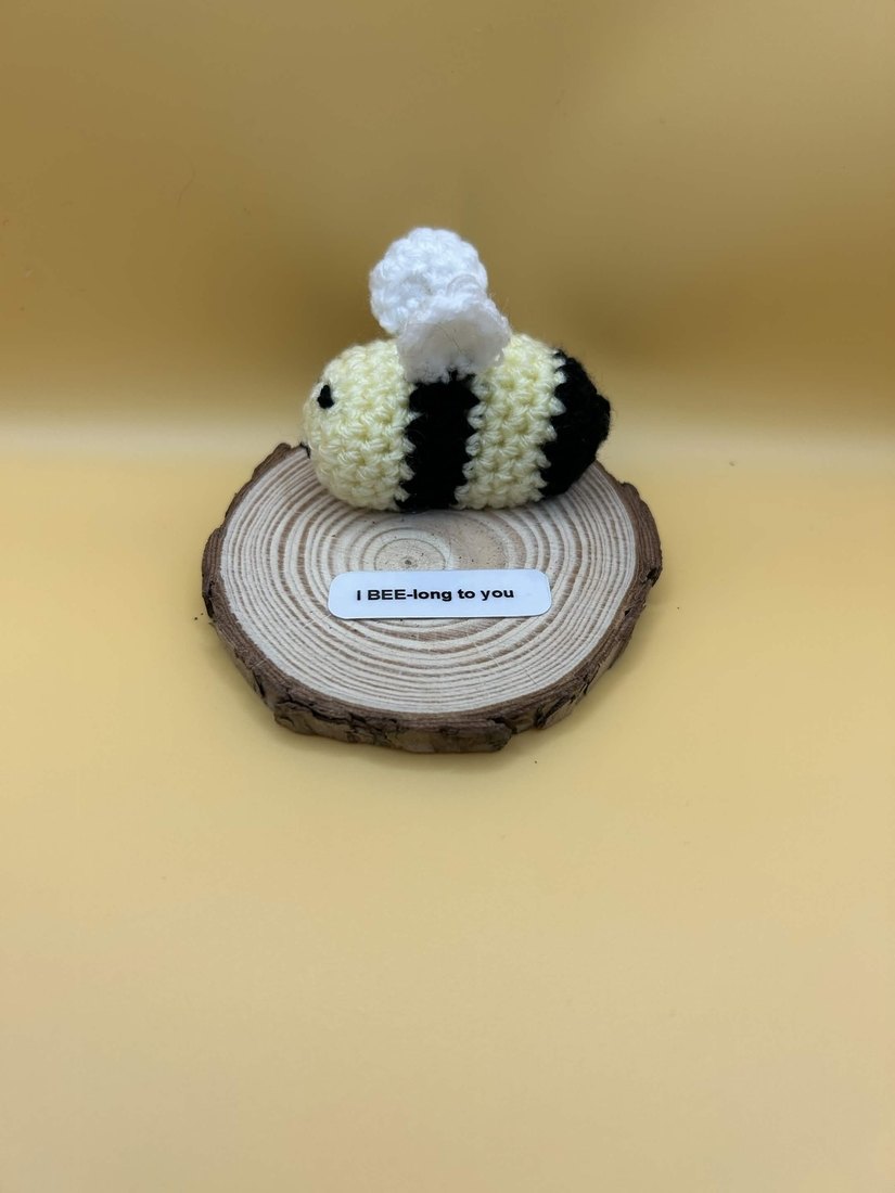 Positive Buddy Bumble Bee: I BEE-long to You mounted on a Wooden Circle Gift