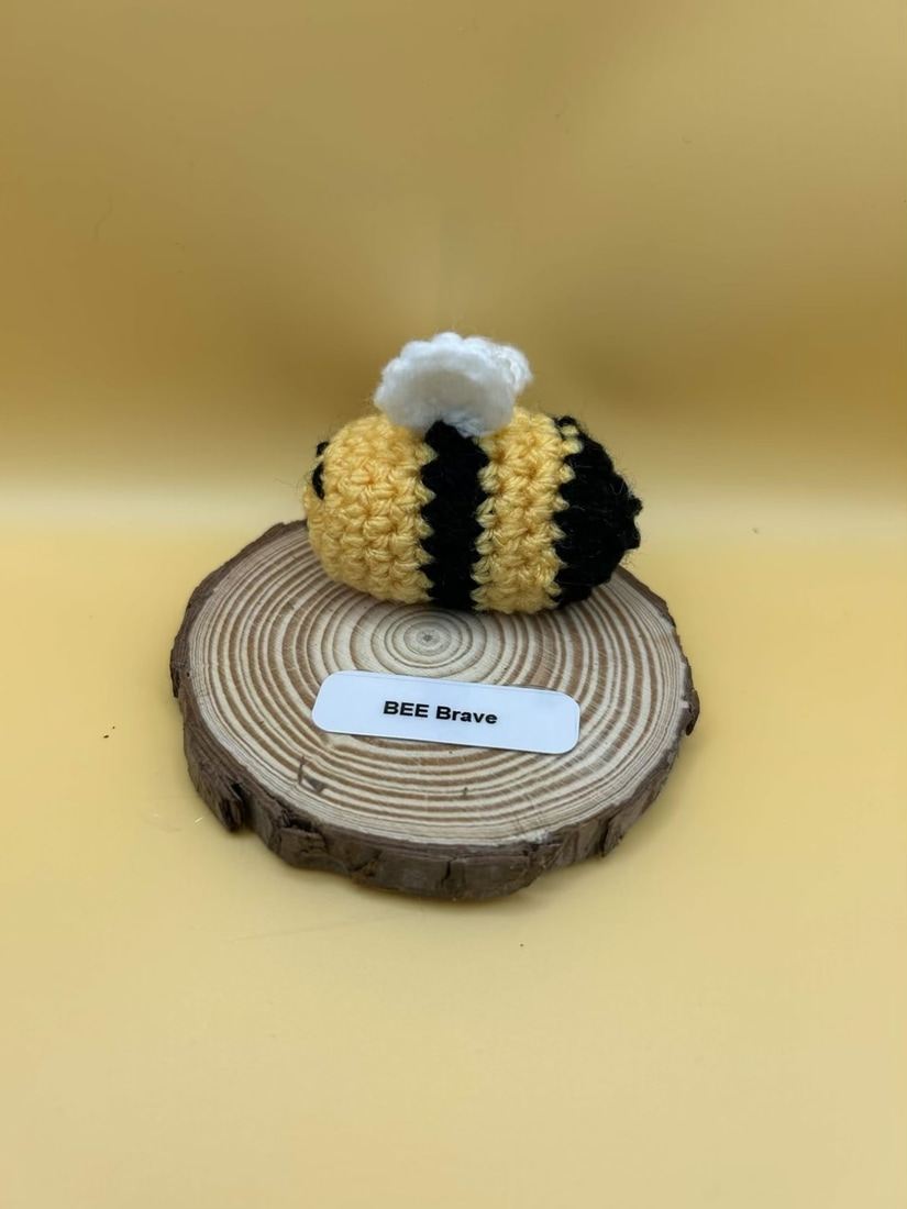 Positive Buddy BEE Brave Bumble Bee Mounted on Wooden Circle - Ideal Motivational Gift