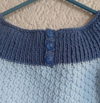 Hand- knitted baby jumper in blue. Approx 3 to 6 mths. All proceeds to The Stroke Association - Image 4