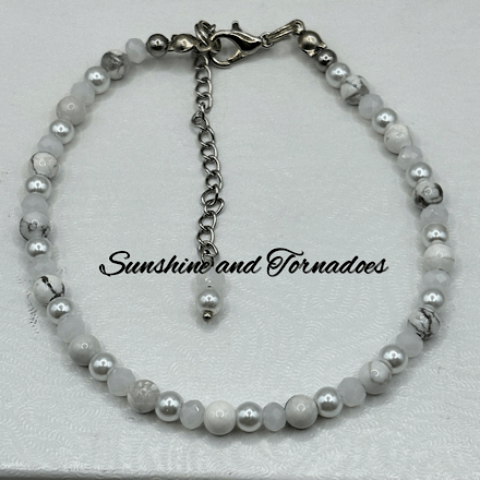 White Howlite & Pearl Bracelet | Handmade Gemstone Bracelet | Stainless Steel Lobster Clasp | Minimalist White Beaded Bracelet | Bridal Jewellery Gift - Image 5