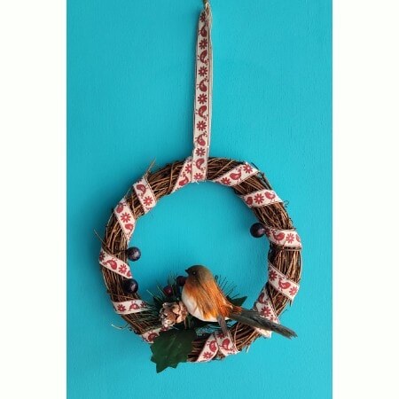 Christmas Robin Wreath with holly and berries, 20 cm - Image 2