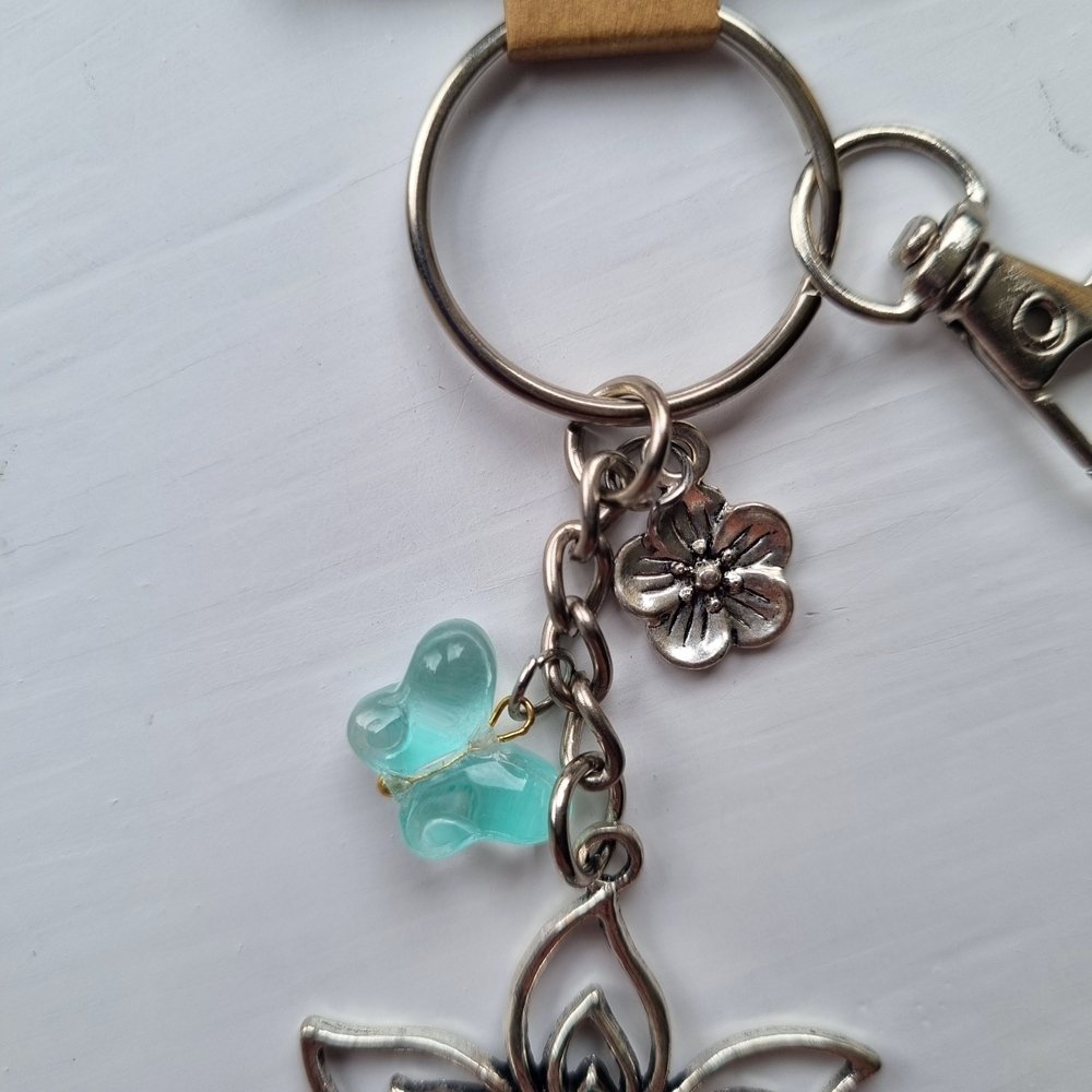 Handmade Blue Aqua Stone Flower Keyring with Resin Butterfly & Metal Flower Charms - Image 5
