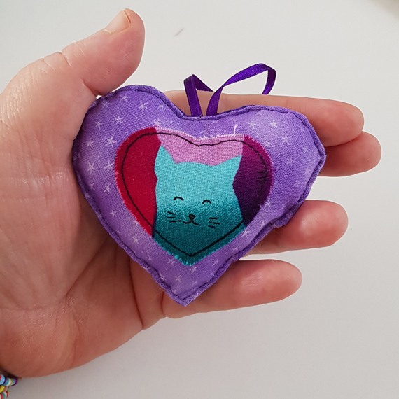 Double-Sided Cat Hanging Heart Decoration - Handmade Gift