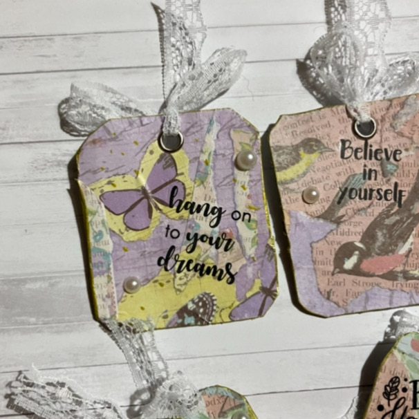 Pack of 4 Vintage Style Encouraging Ephemera Gift Tags/Journalling irregular Ephemera - Image 3