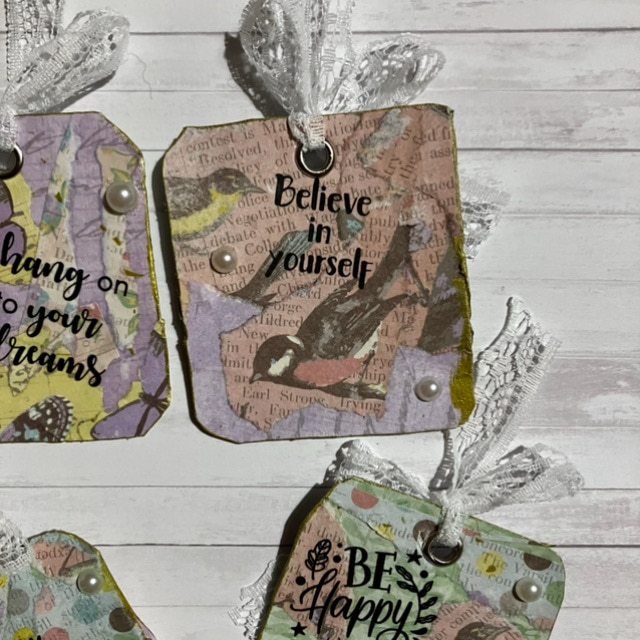 Pack of 4 Vintage Style Encouraging Ephemera Gift Tags/Journalling irregular Ephemera - Image 4