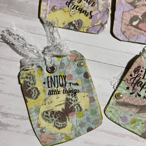 Pack of 4 Vintage Style Encouraging Ephemera Gift Tags/Journalling irregular Ephemera - Image 6
