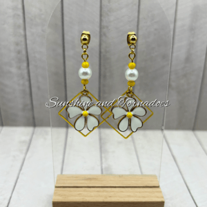 Handmade Floral Pearl Earrings | White Flower Drop Earrings | Gold Geometric Earrings | Pearl Bead Jewellery | Spring Summer Gift for Her