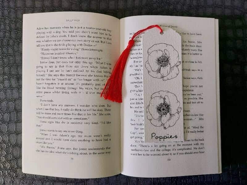 Poppies Bookmark with red tassel - Image 2