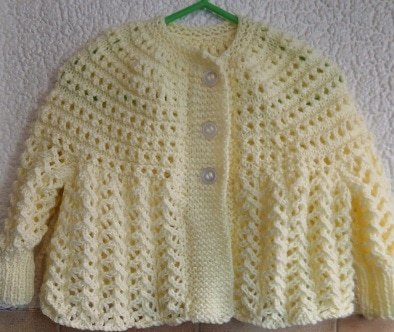Hand- knitted baby cardigan in lemon. Approx 3 to 6 mths. All proceeds to The Stroke Association - Image 7