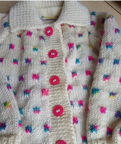 Hand knitted child's cardigan. Approx 1 to 2 yrs. 50% wool. Charity Proceeds. - Image 3