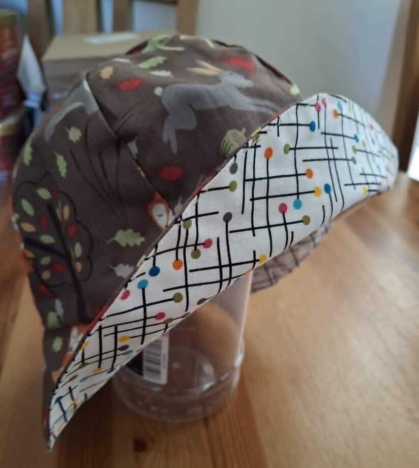 Versatile Reversible Sun Hats for Kids - 100% Cotton, Age 5-6