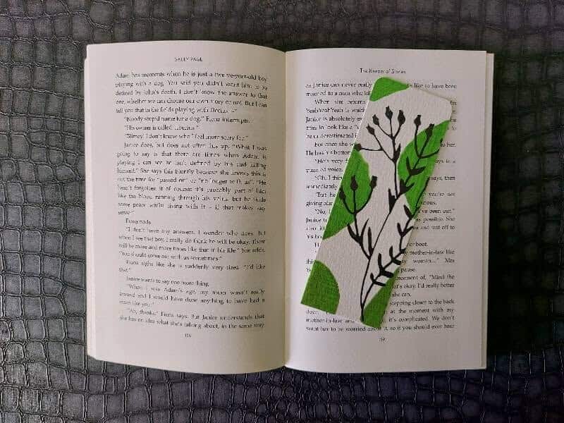 Green Leaf-Stem Modern Botanical Bookmark