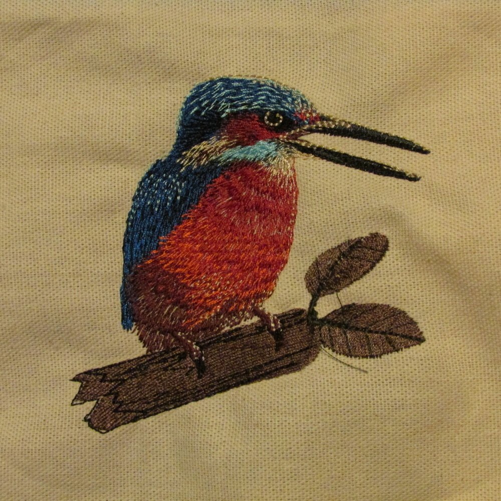 Majestic Kingfisher machine embroidery for Tote Bags and Cushion Covers