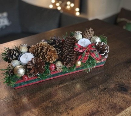 Festive Christmas Table Decoration. All proceeds to The Stroke Association. For local delivery and collection only - Image 3